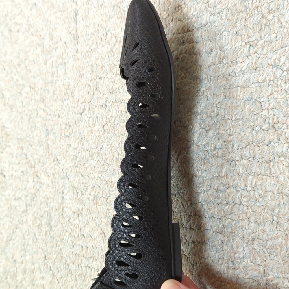 NIB LC Lauren Conrad Flats - Picture 2 of 4